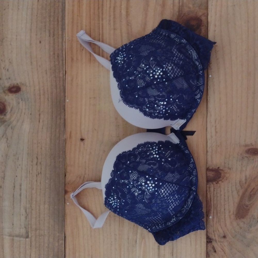 Victoria's Secret Dream Angels Blue Lace & Rhinestone Push Up Bra Size 3…